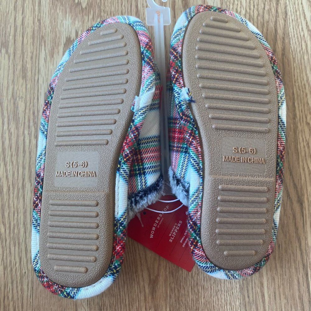 Wondershop Mama Elf Plaid Slippers - Picture 8 of 8